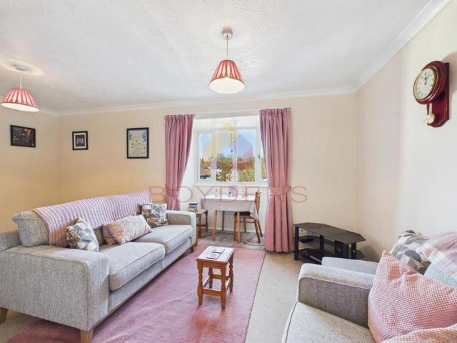 Apartment for rent in Hythe, Fordham Heath