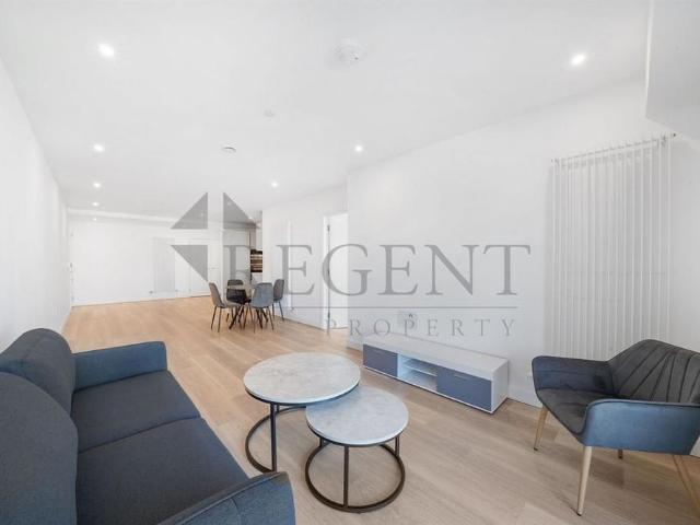 Apartment for rent in Custom House, Greater London