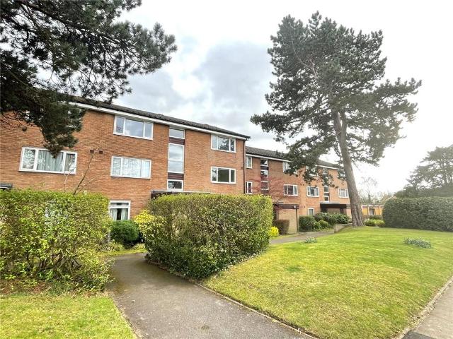 Flat for rent in London Borough of Croydon, Addiscombe