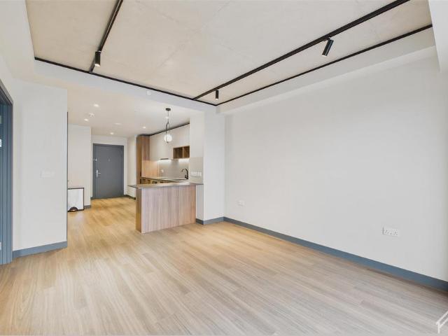 Flat for rent in Greater London