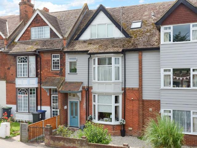 Flat for rent in Kingsdown Park, The Bridge