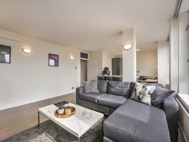 Apartment for rent in Soho, Greater London