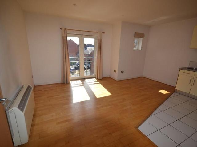 Apartment for rent in Bede Island, Old Wharf