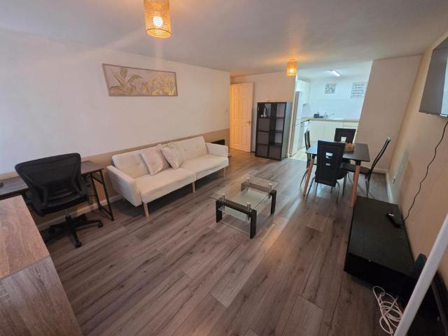 Apartment for rent in Chorlton-on-Medlock, Georgia