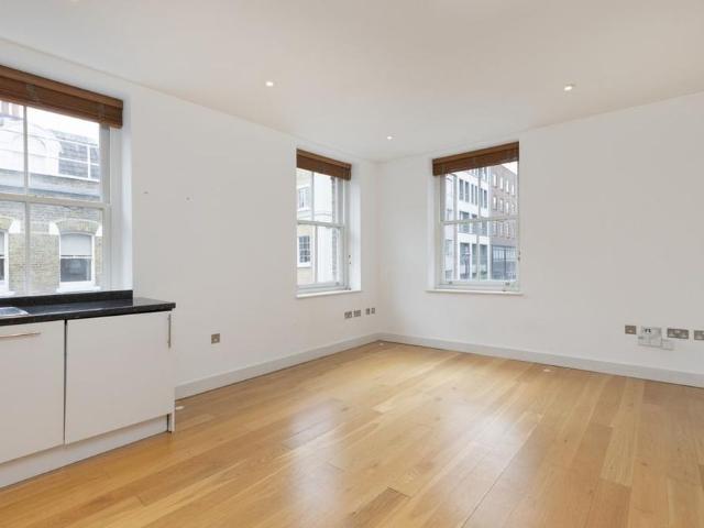 Apartment for rent in Soho, Greater London