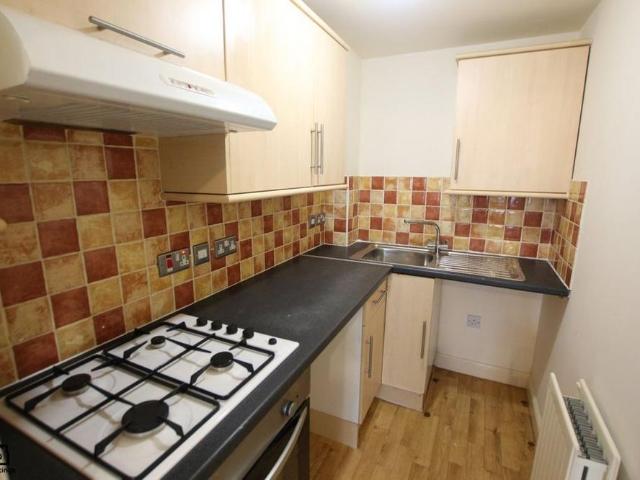 Apartment for rent in Longwood, West Yorkshire