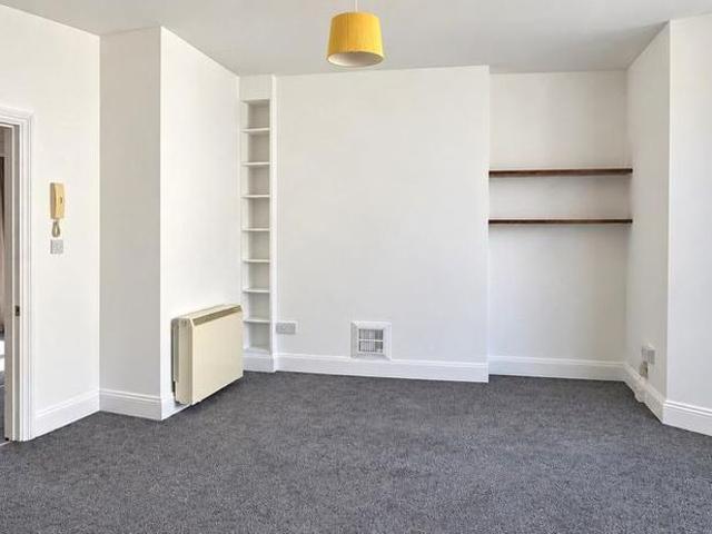 Apartment for rent in Lipson Vale, Plymouth