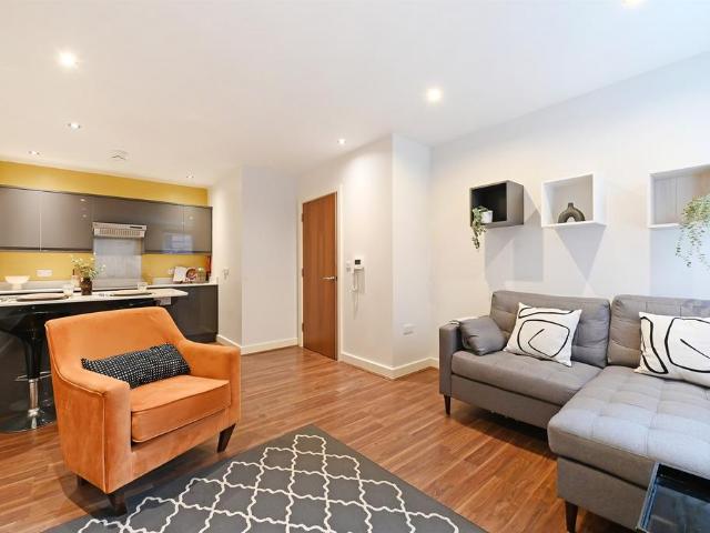 Flat for rent in Broomfield, South Yorkshire