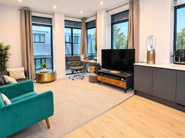 Apartment for rent in Sheerwater, Woking