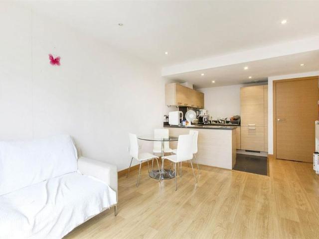 Apartment for rent in London Borough of Wandsworth, Greater London