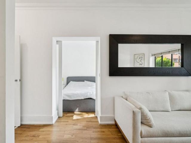 Apartment for rent in North Kensington, Greater London