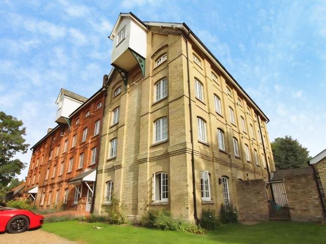 Flat for rent in Duton Hill, Essex