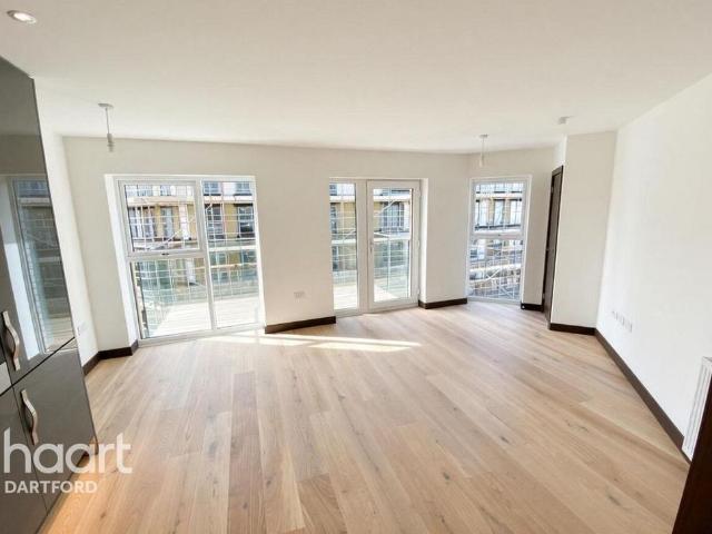 Apartment for rent in Langley Square, Dartford
