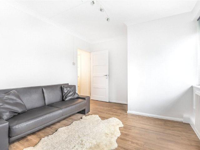 Flat for rent in Old Kent Road, Greater London