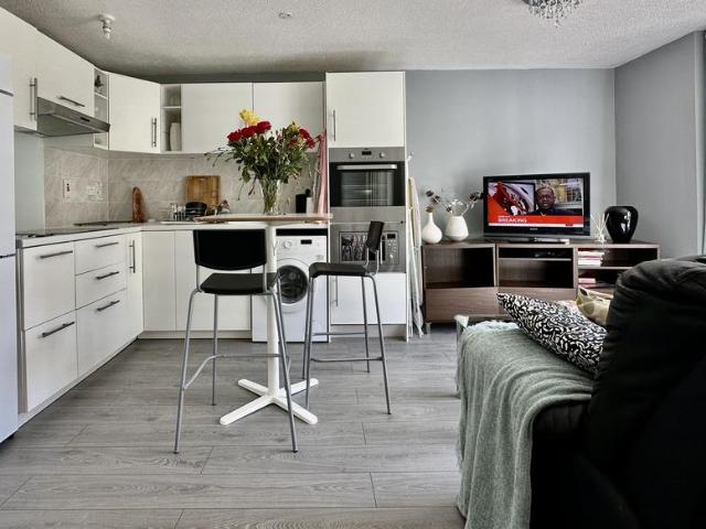Flat for rent in Kensington, Isle Of Man