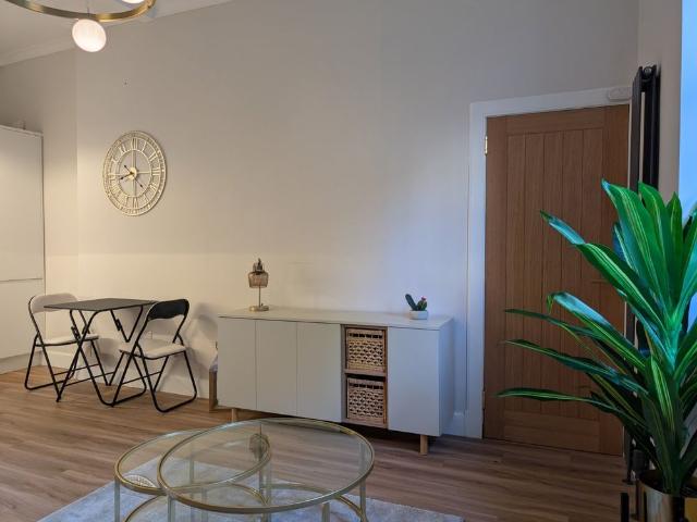 Apartment for rent in Morningside, Scotland