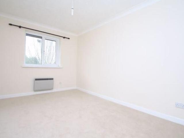 Apartment for rent in Birch Green, Lower Halliford