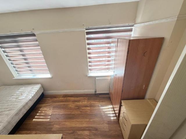 Apartment for rent in Lane, Greater London