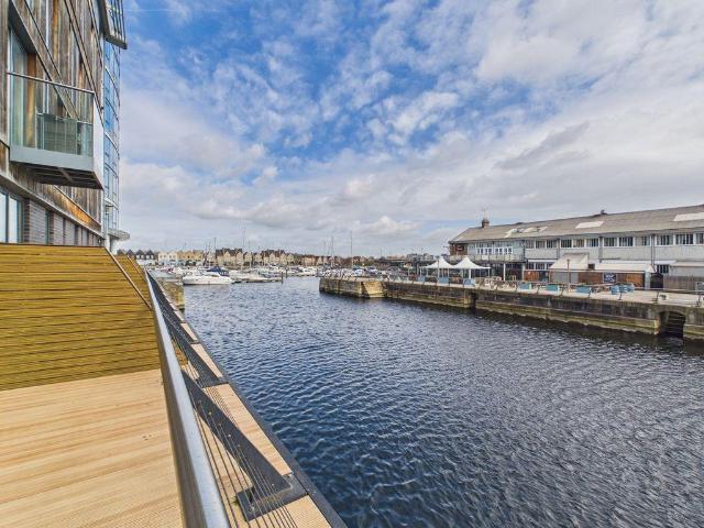 Flat for rent in Brompton, Gillingham