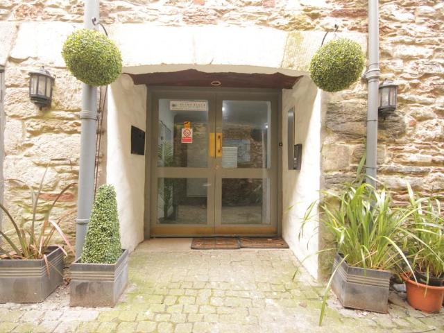 Flat for rent in Barbican, Mount Wise
