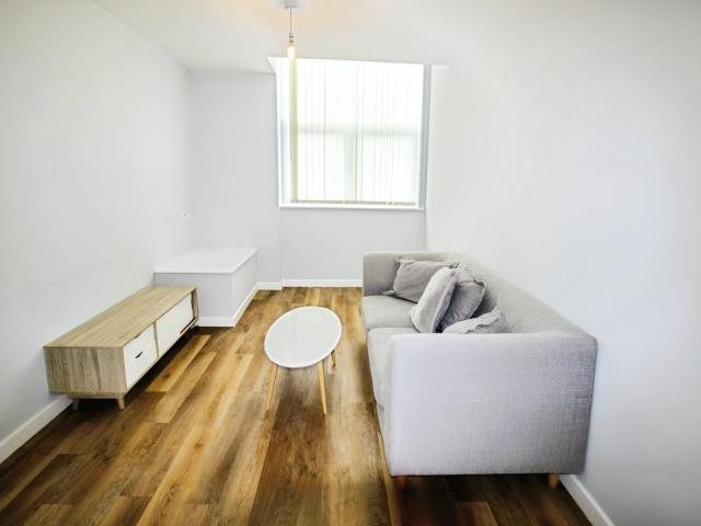 Apartment for rent in Woodhouse, West Yorkshire