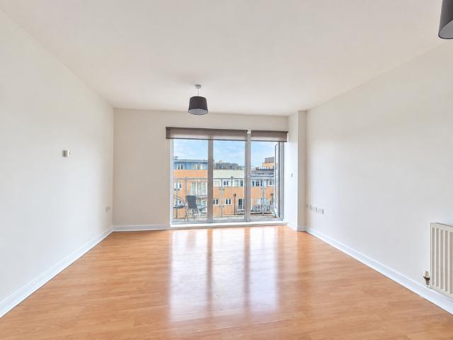 Apartment for rent in London Borough of Croydon, Greater London