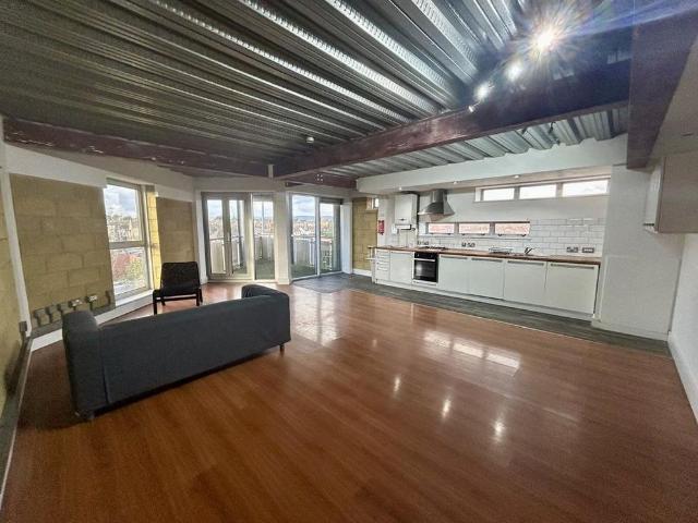 Apartment for rent in Plasnewydd, Falcon Lodge