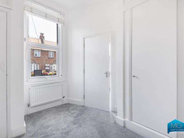 Apartment for rent in Winchmore Hill, Palmers Green