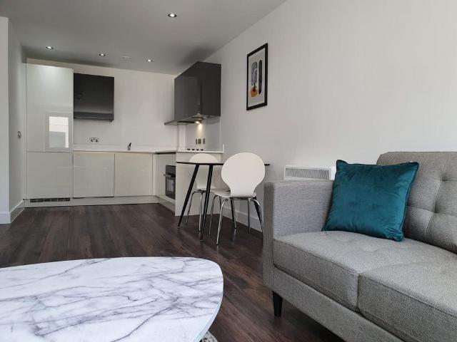 Flat for rent in Park Central, Birmingham