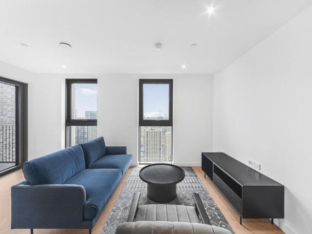 Flat for rent in Isle Of Dogs, Isle Of Man