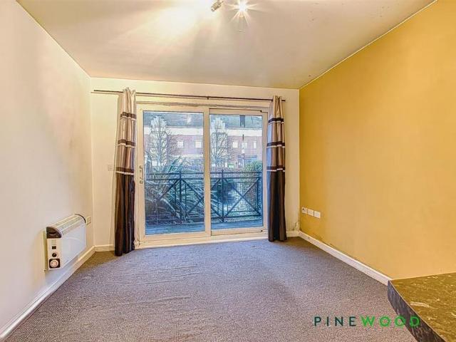Apartment for rent in Loundsley Green, East Midlands