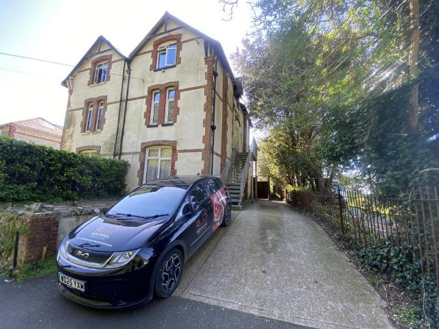 Flat for rent in Cowlease, Ventnor