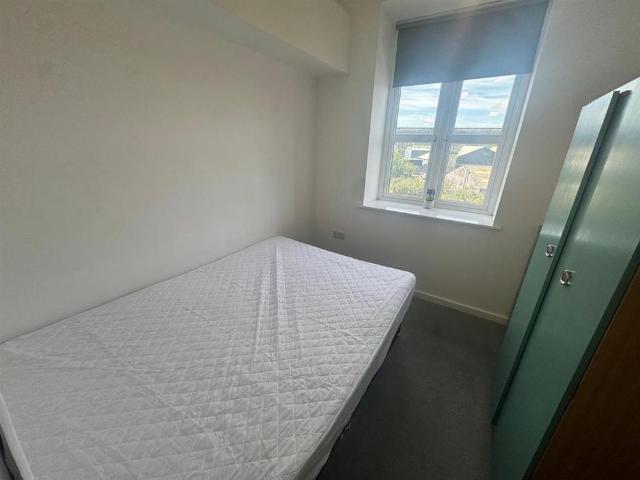 Apartment for rent in Burley, West Yorkshire