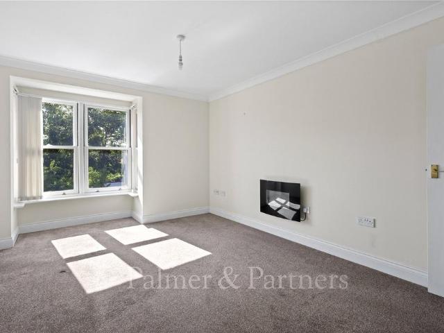 Flat for rent in Key Street, Suffolk