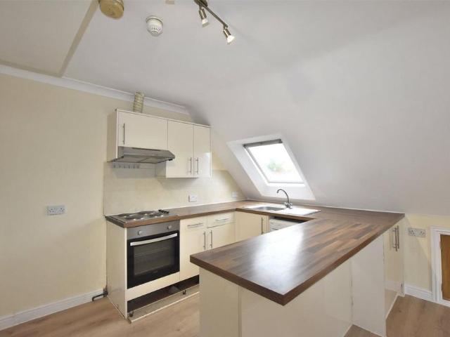 Apartment for rent in Red Hill, Surrey