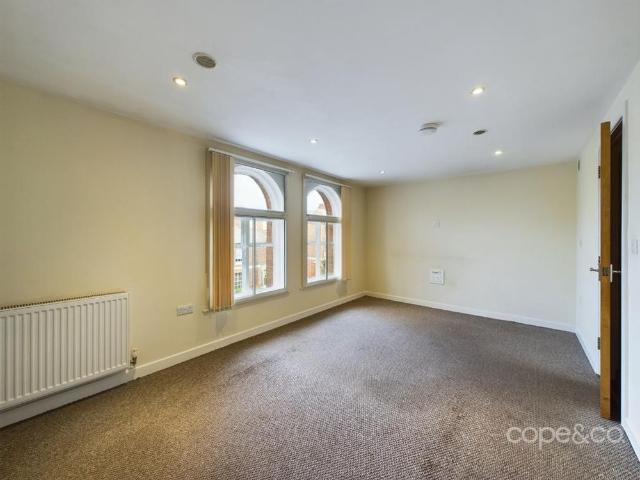 Apartment for rent in Beamhurst, Staffordshire
