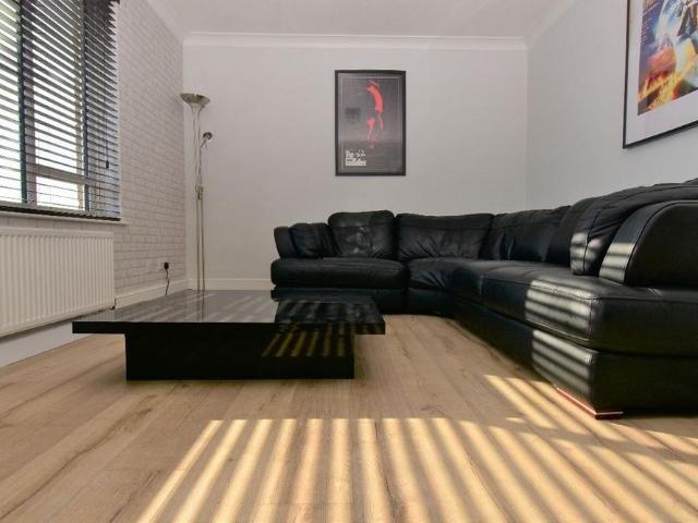 Apartment for rent in London Borough of Havering, Greater London