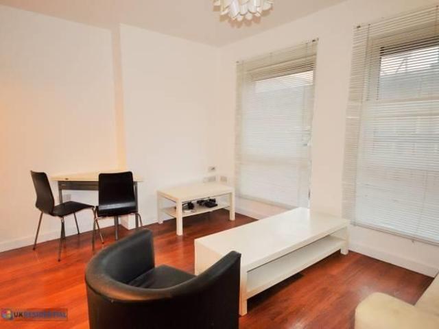 Apartment for rent in Saint Vincent's, Netherthorpe