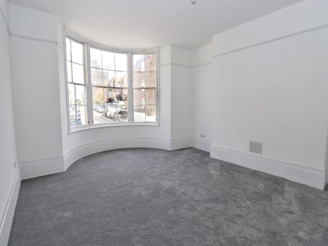 Apartment for rent in East Cliff, Acol