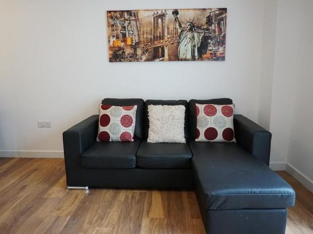Apartment for rent in Cavalier Hill, Leeds