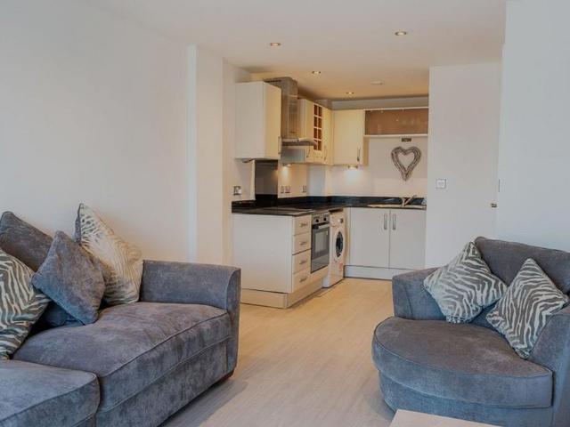 Apartment for rent in Richmond Hill, West Yorkshire
