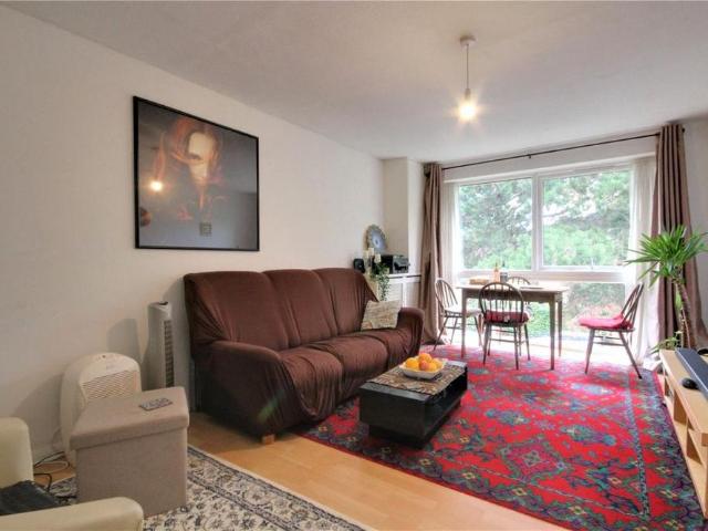 Apartment for rent in Reading West, Reading
