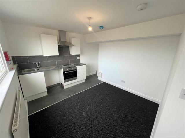 Flat for rent in Ashton-on-Ribble, Higher Bartle