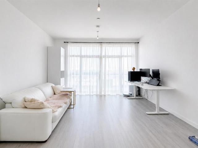 Flat for rent in Hayes, Isle Of Man