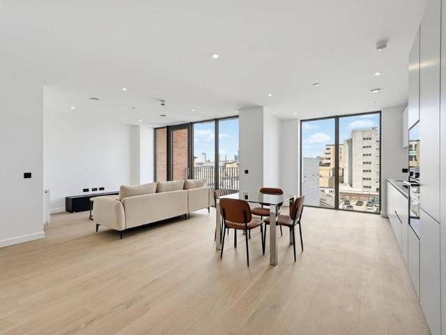 Apartment for rent in London Borough of Hammersmith and Fulham, Greater London