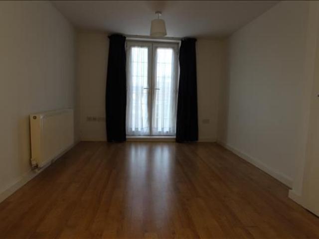 Apartment for rent in Elstree and Borehamwood, Borehamwood