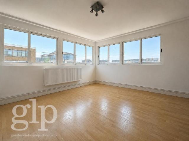 Flat for rent in Soho, Greater London