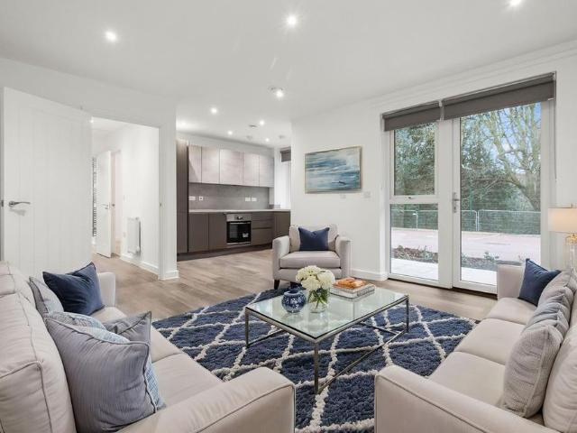 Apartment for rent in The Image, Pouchen End