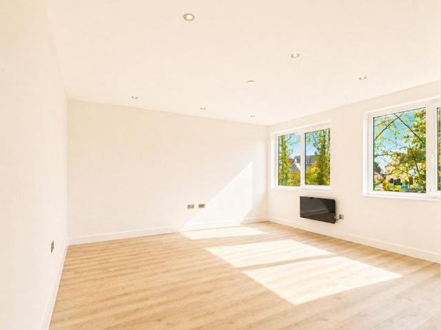 Apartment for rent in Stroud, School House