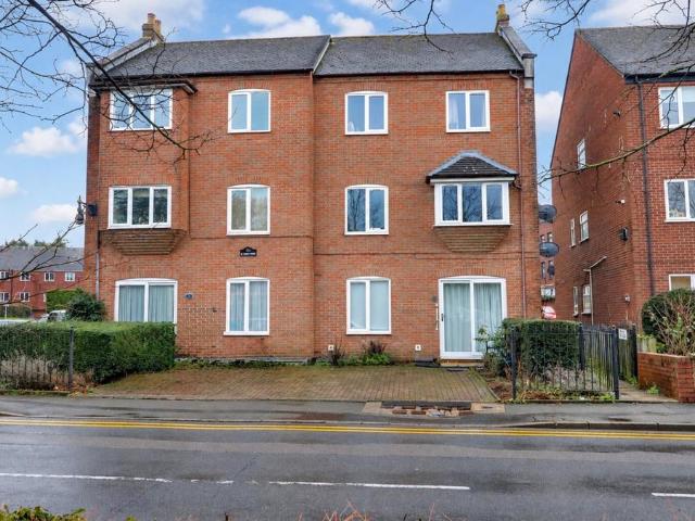 Flat for rent in Lichfield, Boley Park